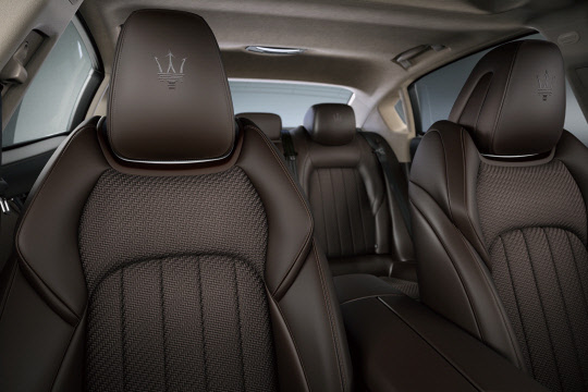 콰트로포르테 S Q4그란루쏘 제냐 펠레테스타 에디션 1열  사진=성승제 기자